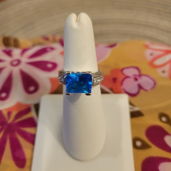 EUC~ Ring - Picture 2 of 6